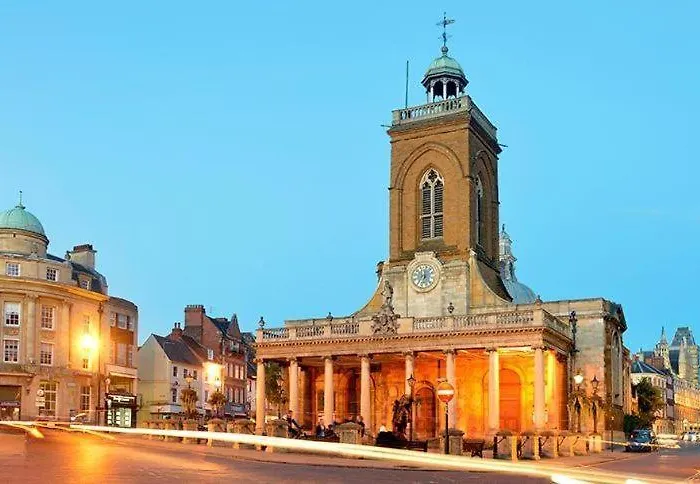 Northampton Central Oasis